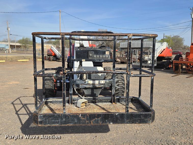 image for item ET1472 2007 Snorkel TB-42CU boom lift