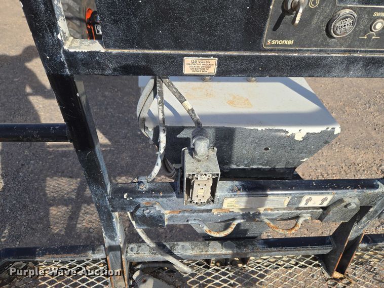 image for item ET1472 2007 Snorkel TB-42CU boom lift