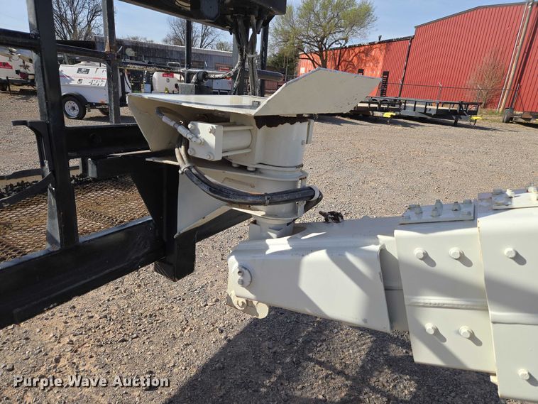 image for item ET1472 2007 Snorkel TB-42CU boom lift