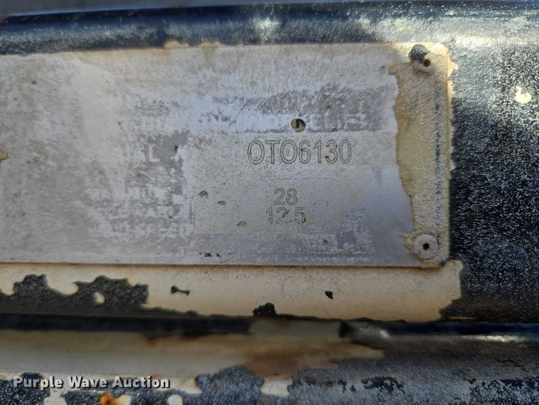 image for item ET1472 2007 Snorkel TB-42CU boom lift