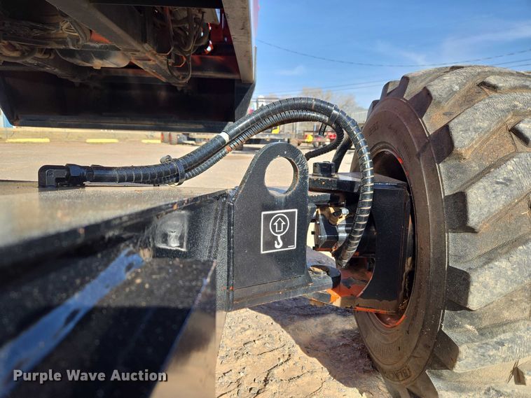 image for item ET1472 2007 Snorkel TB-42CU boom lift