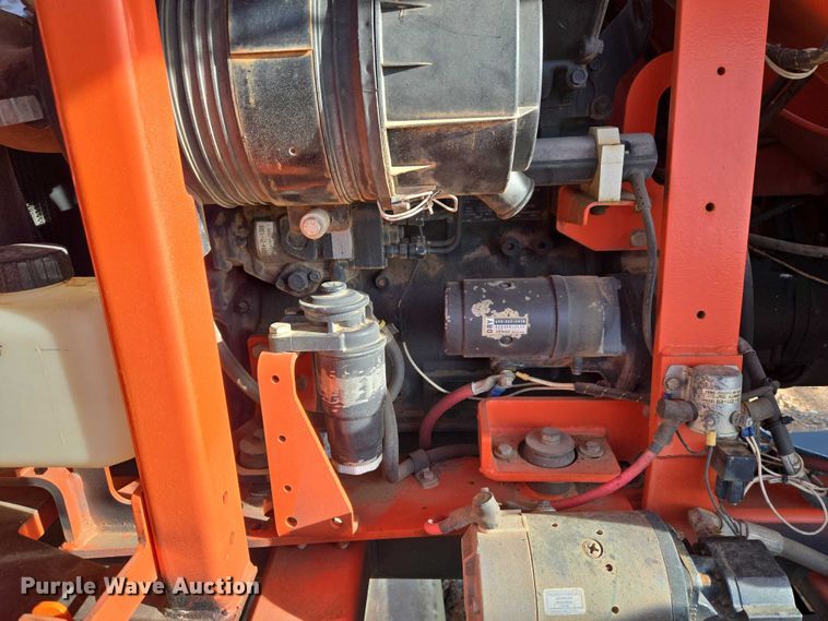 image for item ET1472 2007 Snorkel TB-42CU boom lift