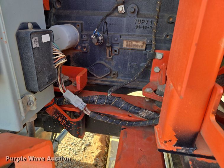 image for item ET1472 2007 Snorkel TB-42CU boom lift