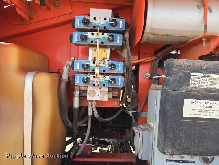 image for item ET1472 2007 Snorkel TB-42CU boom lift