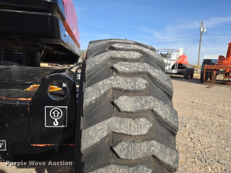 image for item ET1472 2007 Snorkel TB-42CU boom lift