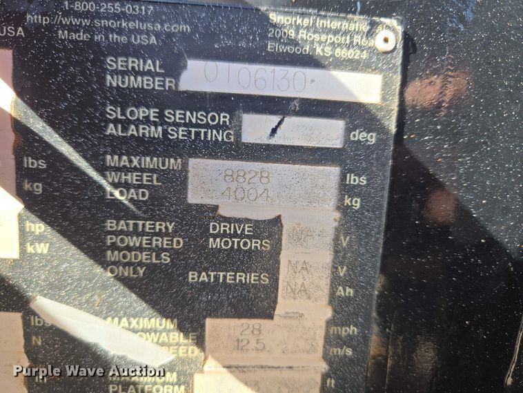 image for item ET1472 2007 Snorkel TB-42CU boom lift