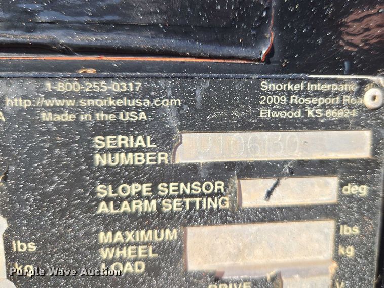 image for item ET1472 2007 Snorkel TB-42CU boom lift