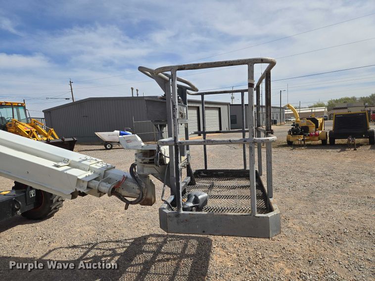 image for item ET1475 2006 Snorkel TR-42CU boom lift