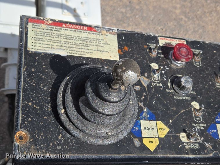 image for item ET1475 2006 Snorkel TR-42CU boom lift