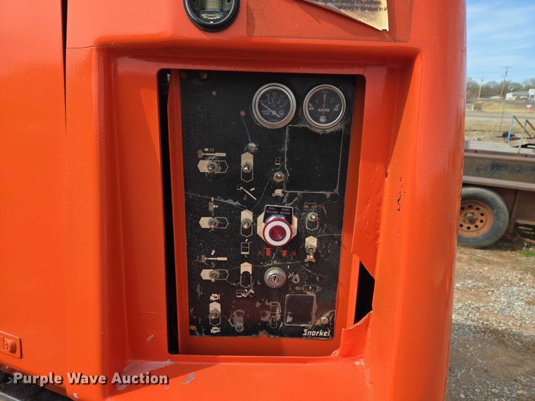 image for item ET1475 2006 Snorkel TR-42CU boom lift