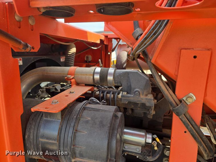 image for item ET1475 2006 Snorkel TR-42CU boom lift