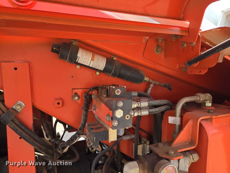 image for item ET1475 2006 Snorkel TR-42CU boom lift