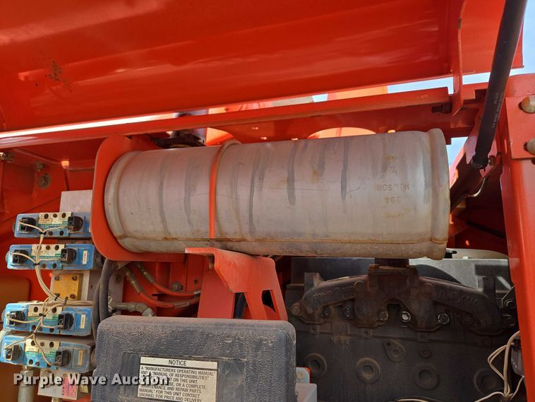 image for item ET1475 2006 Snorkel TR-42CU boom lift