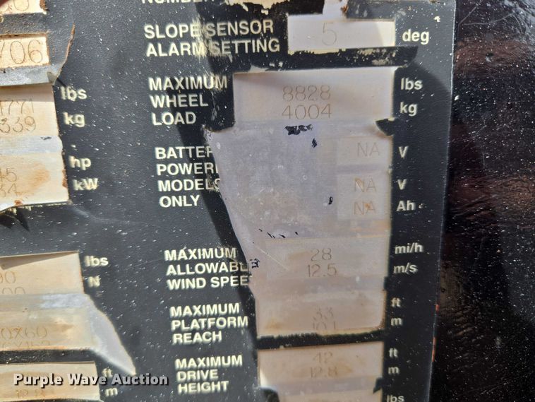 image for item ET1475 2006 Snorkel TR-42CU boom lift