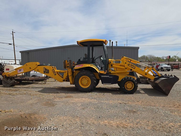 image for item ET1477 2006 JCB 3CX backhoe
