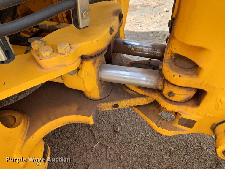 image for item ET1477 2006 JCB 3CX backhoe