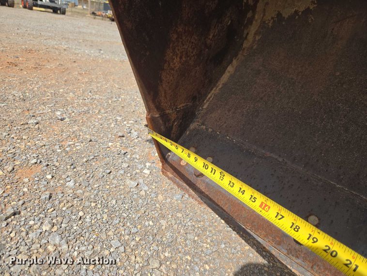 image for item ET1477 2006 JCB 3CX backhoe