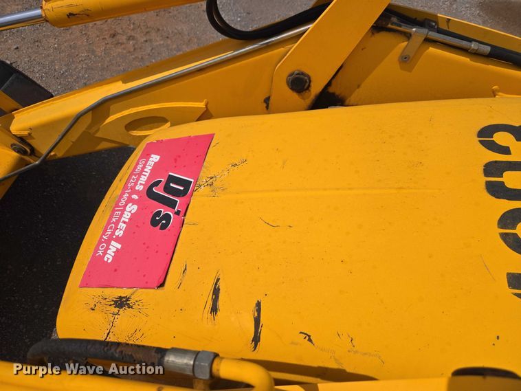 image for item ET1477 2006 JCB 3CX backhoe