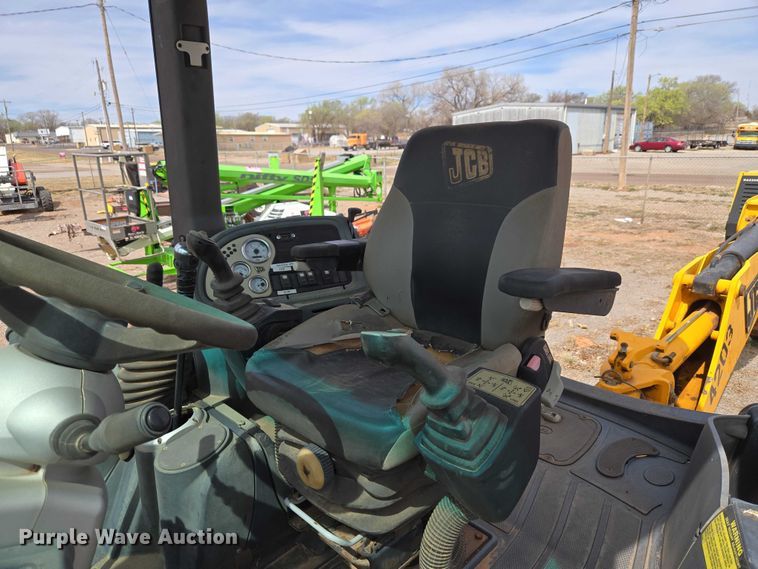 image for item ET1477 2006 JCB 3CX backhoe