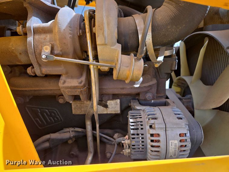 image for item ET1477 2006 JCB 3CX backhoe