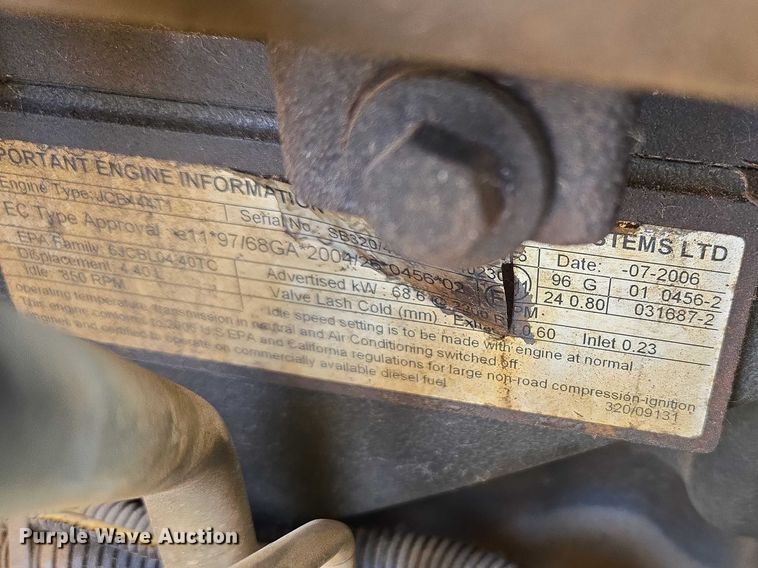 image for item ET1477 2006 JCB 3CX backhoe