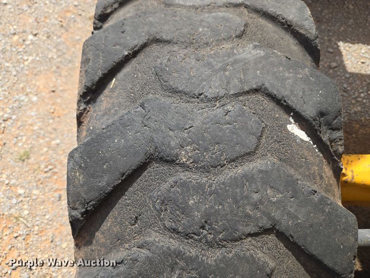 image for item ET1477 2006 JCB 3CX backhoe