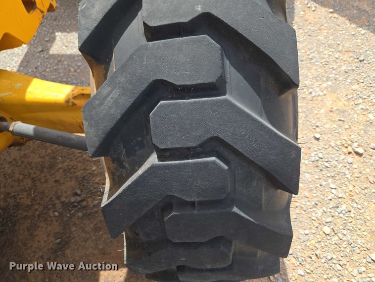 image for item ET1477 2006 JCB 3CX backhoe