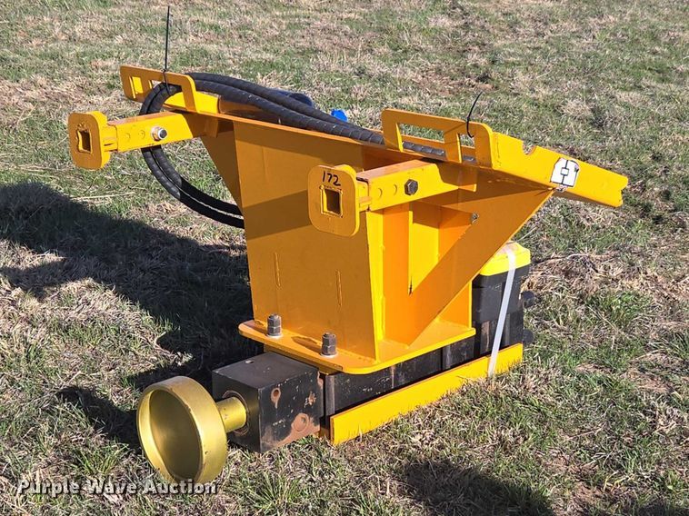 image for item ET1483 2025 Pile Hammer AD680 skid steer post driver