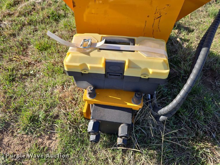 image for item ET1483 2025 Pile Hammer AD680 skid steer post driver