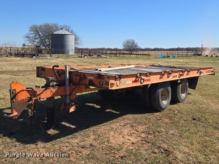 image for item ET1494 1978 Wisconsin Trailer CO. SD-12 tilt deck equipment trailer