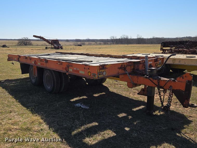 image for item ET1494 1978 Wisconsin Trailer CO. SD-12 tilt deck equipment trailer