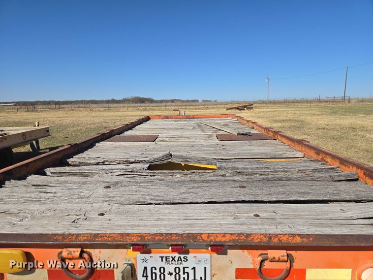 image for item ET1494 1978 Wisconsin Trailer CO. SD-12 tilt deck equipment trailer