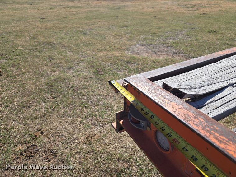 image for item ET1494 1978 Wisconsin Trailer CO. SD-12 tilt deck equipment trailer