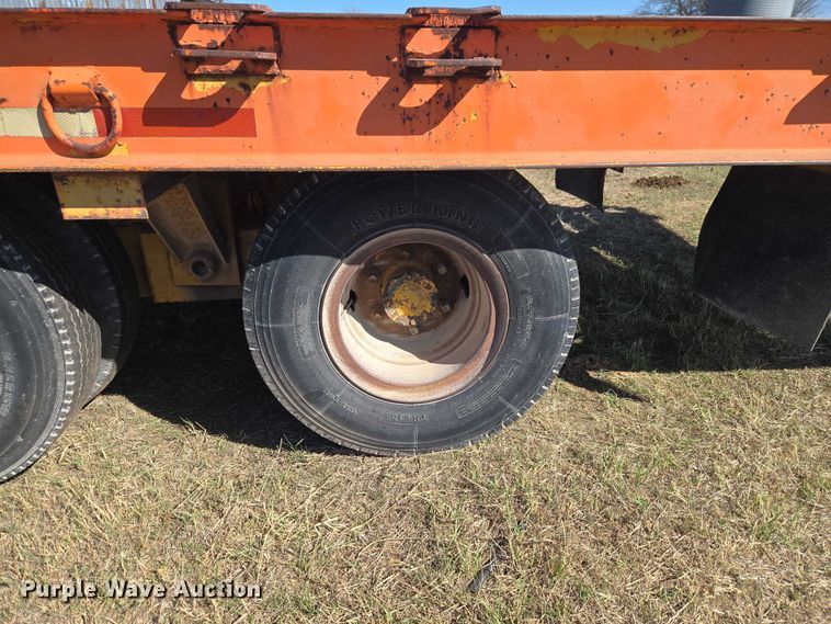 image for item ET1494 1978 Wisconsin Trailer CO. SD-12 tilt deck equipment trailer