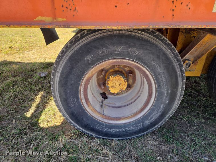 image for item ET1494 1978 Wisconsin Trailer CO. SD-12 tilt deck equipment trailer