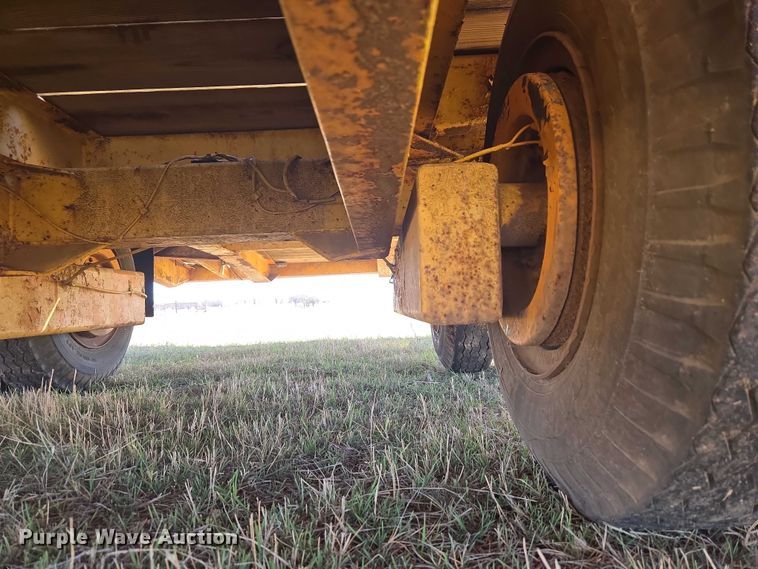 image for item ET1495 Miller tilt deck equipment trailer