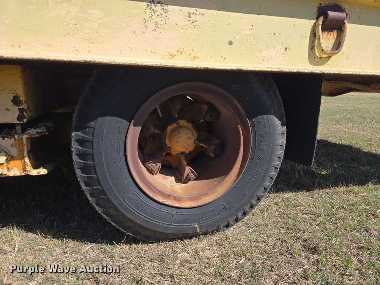 image for item ET1495 Miller tilt deck equipment trailer