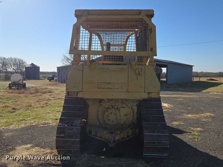 image for item ET1496 Caterpillar D4H dozer