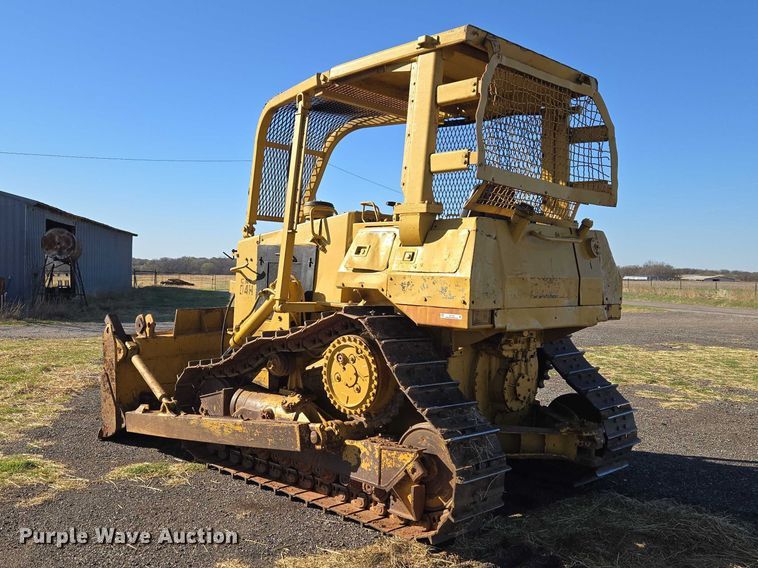 image for item ET1496 Caterpillar D4H dozer