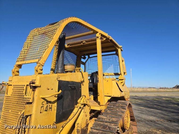 image for item ET1496 Caterpillar D4H dozer