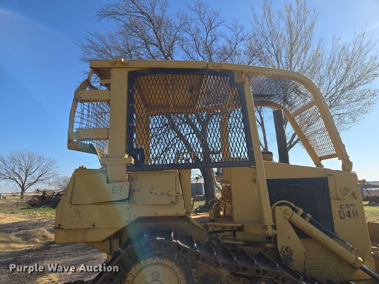 image for item ET1496 Caterpillar D4H dozer