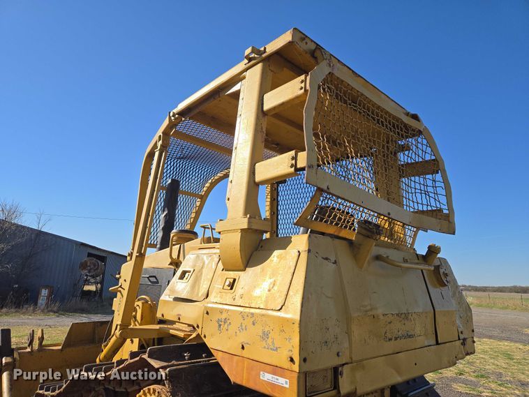 image for item ET1496 Caterpillar D4H dozer