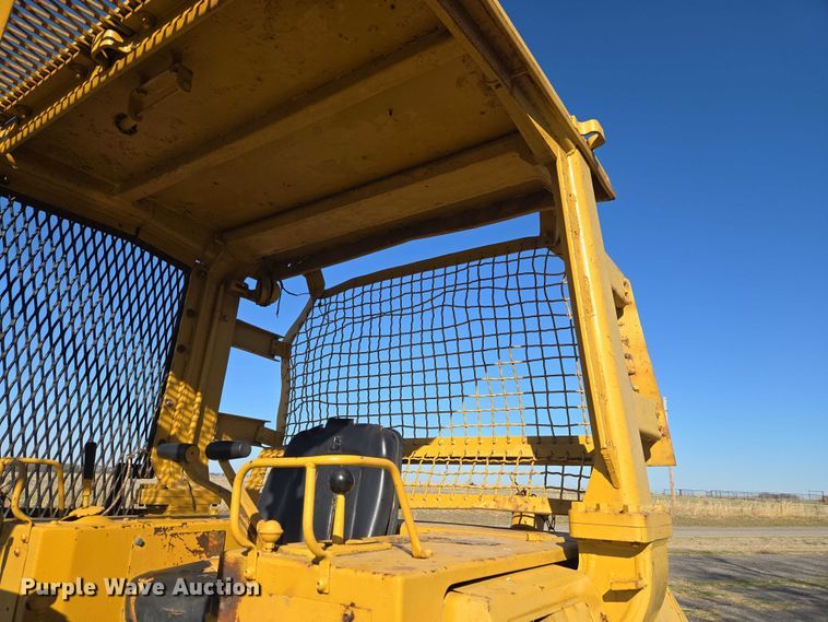 image for item ET1496 Caterpillar D4H dozer