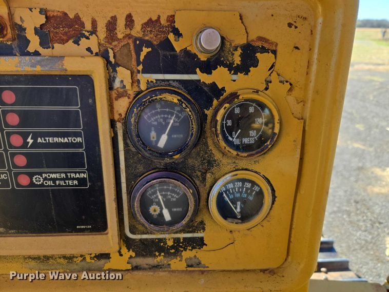 image for item ET1496 Caterpillar D4H dozer