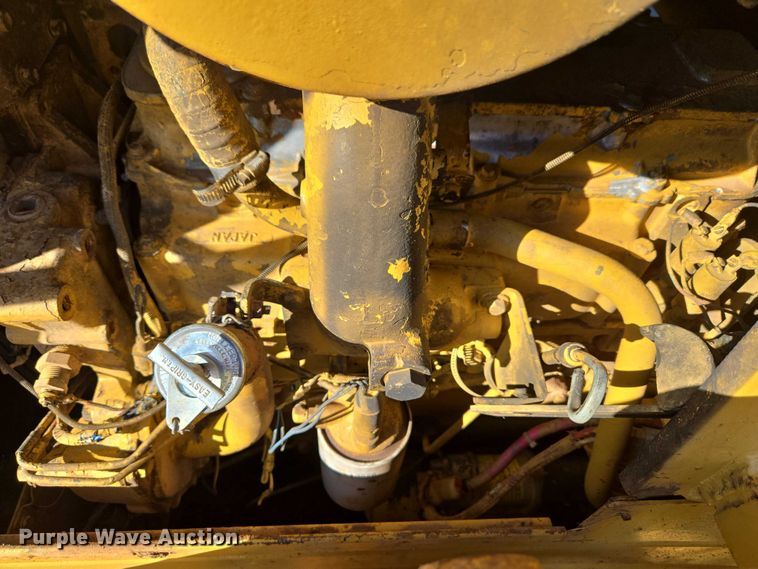 image for item ET1496 Caterpillar D4H dozer