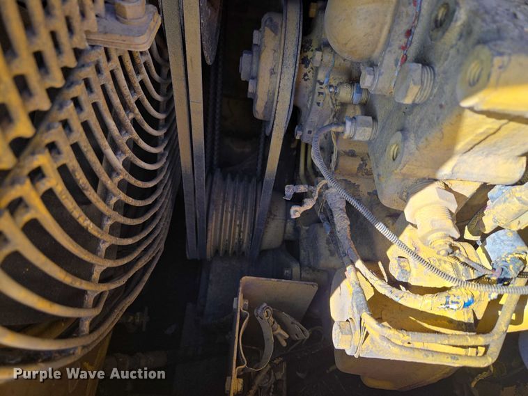 image for item ET1496 Caterpillar D4H dozer