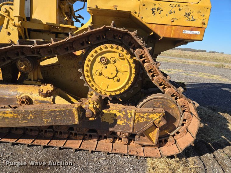 image for item ET1496 Caterpillar D4H dozer