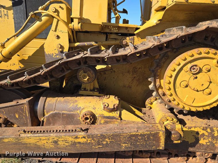 image for item ET1496 Caterpillar D4H dozer