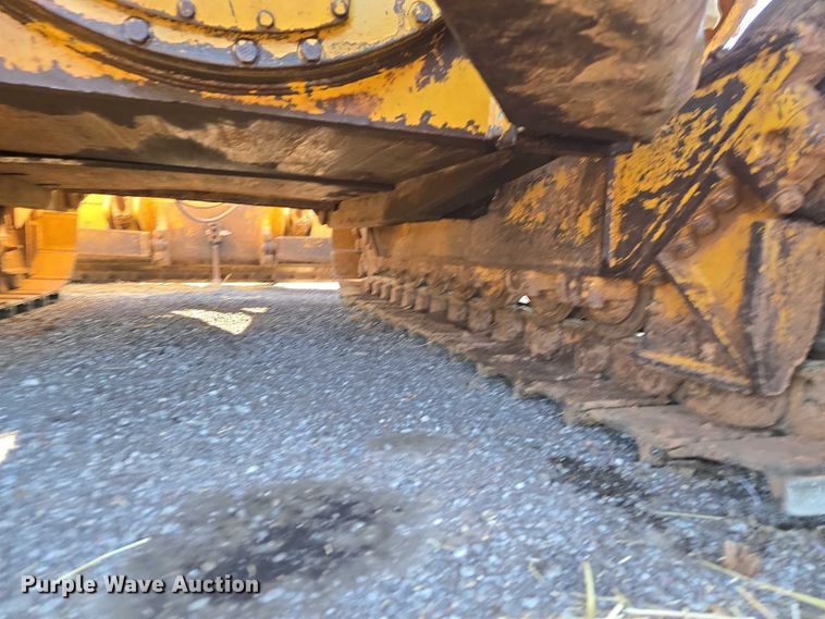 image for item ET1496 Caterpillar D4H dozer