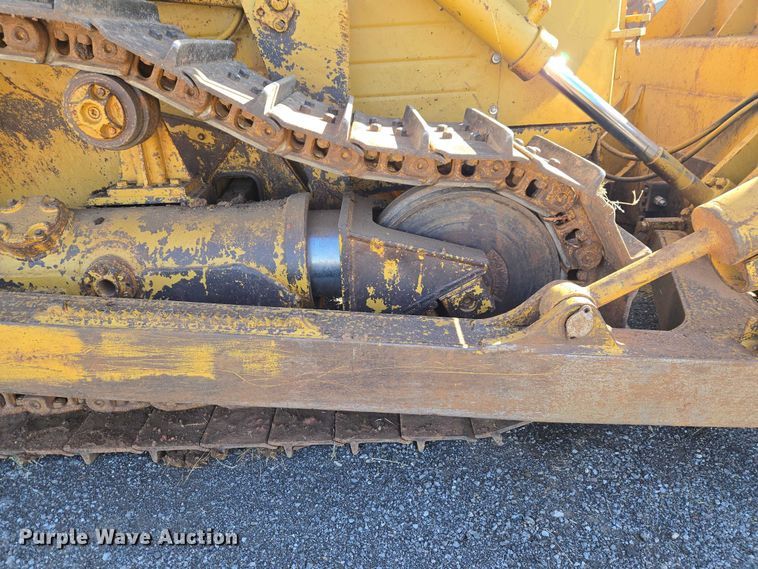 image for item ET1496 Caterpillar D4H dozer